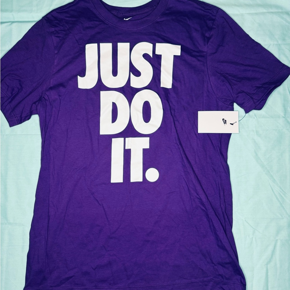 Nike Men's Purple Tee with Bold Print